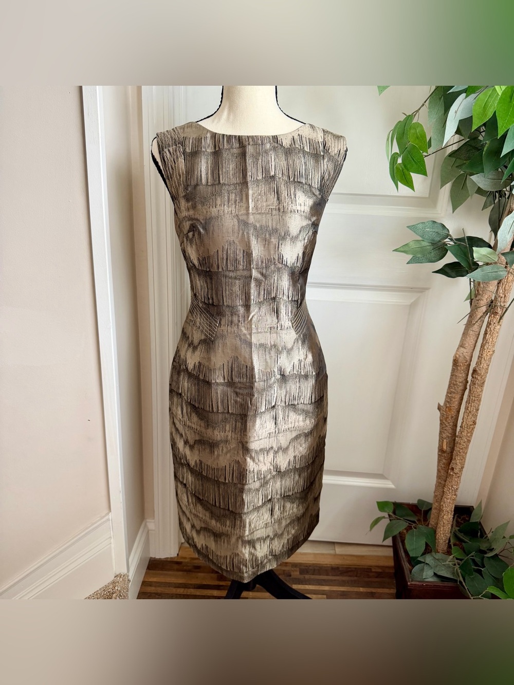 Anne Klein Metallic Sleeveless Jacquard Sheath Cocktail Dress Gold Sz 6